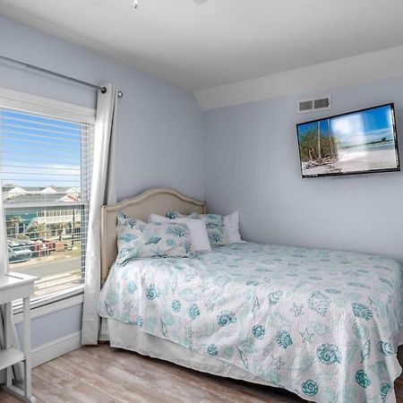 Villa Pool Haven Ocean View Oak Island Esterno foto