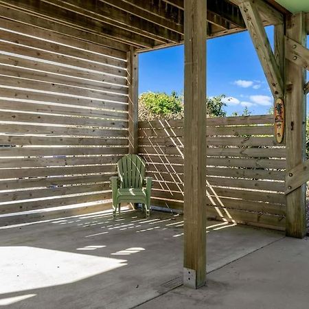 Villa Pool Haven Ocean View Oak Island Esterno foto