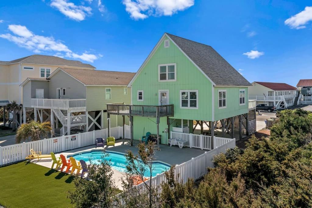 Villa Pool Haven Ocean View Oak Island Esterno foto