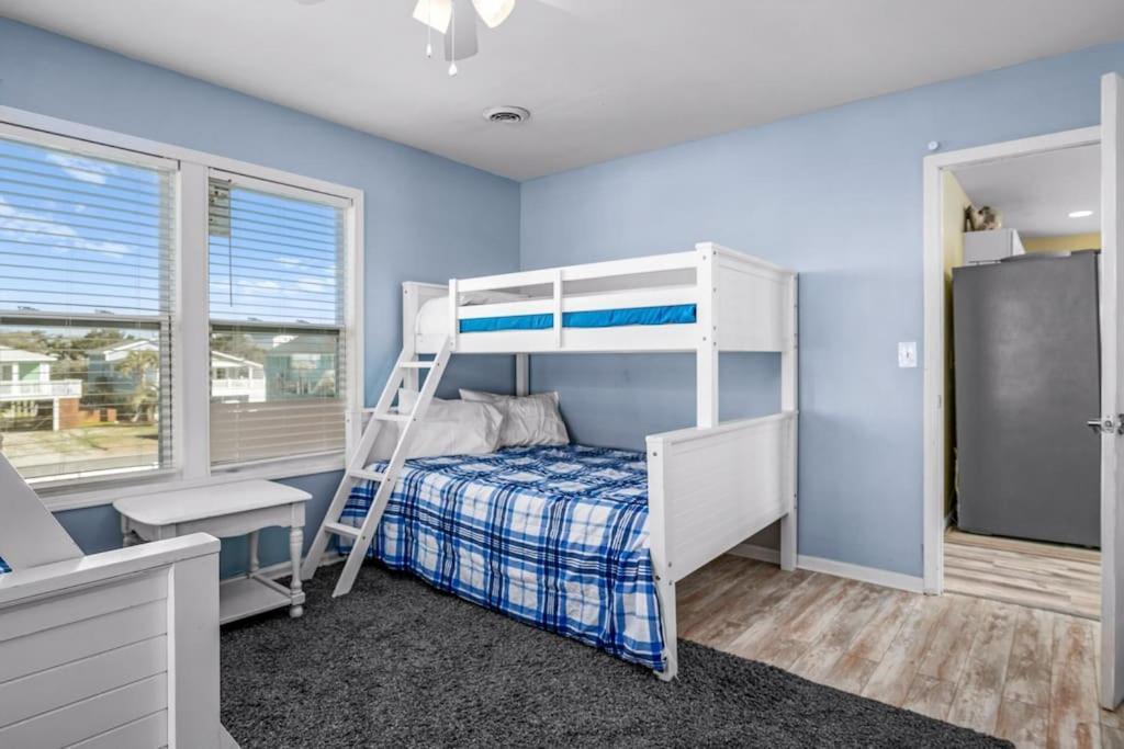 Villa Pool Haven Ocean View Oak Island Esterno foto