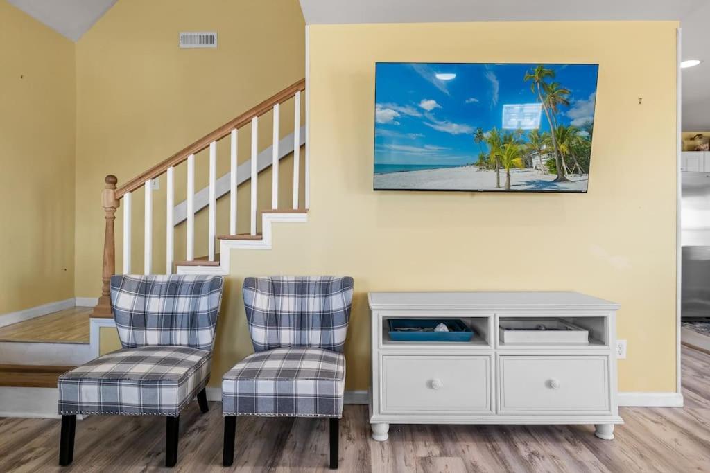 Villa Pool Haven Ocean View Oak Island Esterno foto