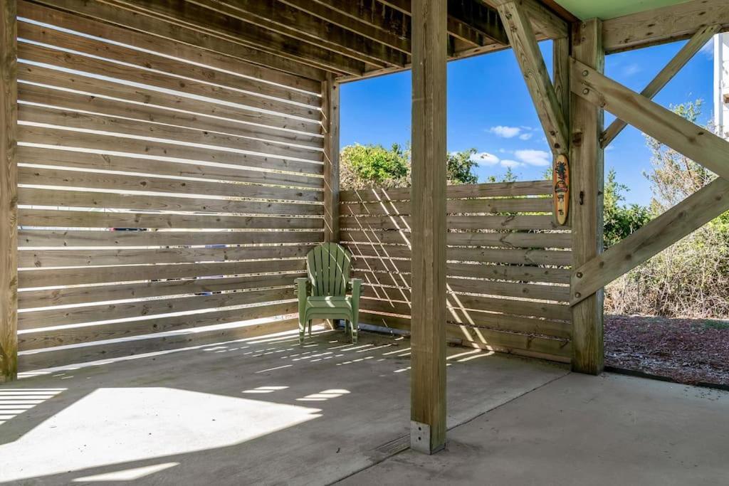 Villa Pool Haven Ocean View Oak Island Esterno foto
