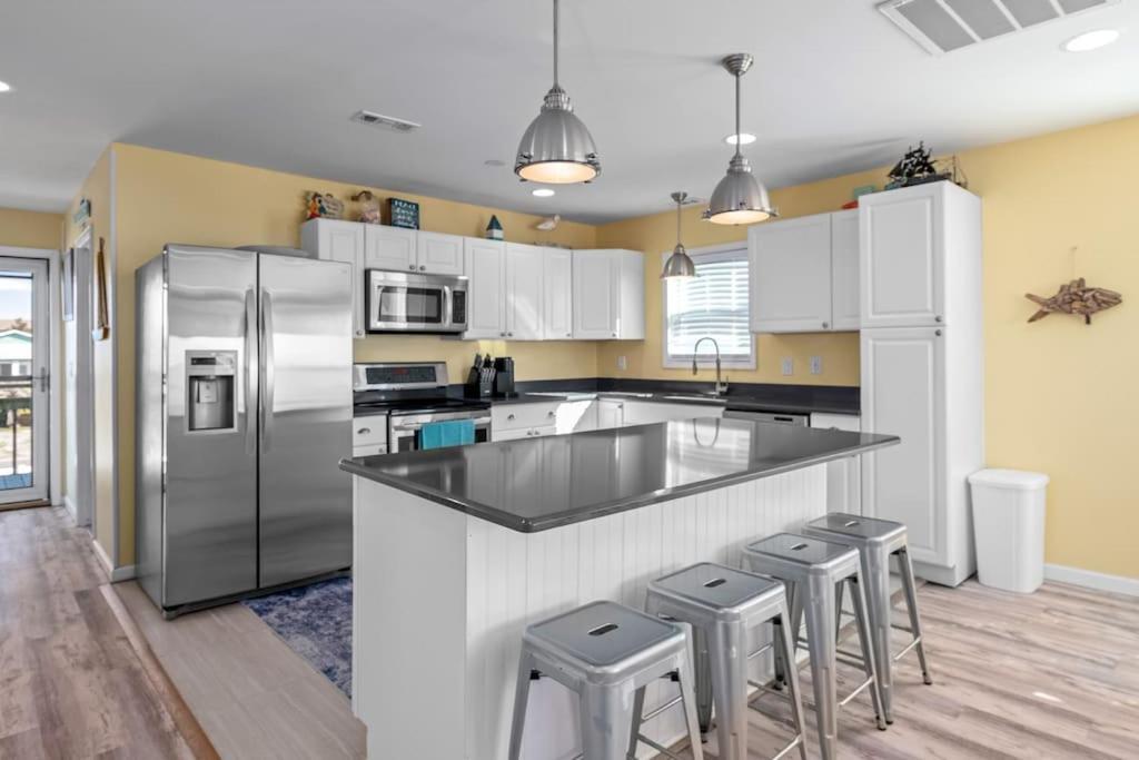 Villa Pool Haven Ocean View Oak Island Esterno foto