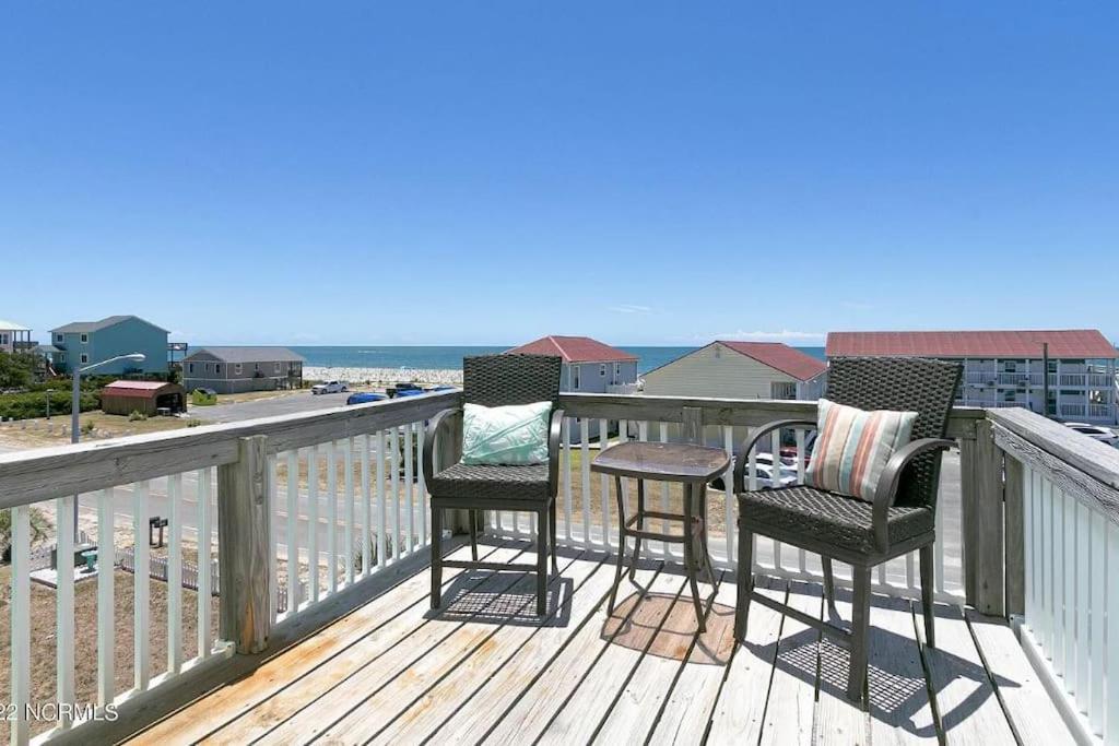 Villa Pool Haven Ocean View Oak Island Esterno foto