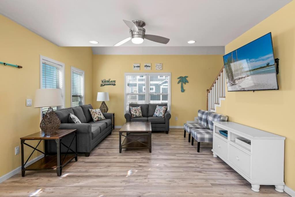 Villa Pool Haven Ocean View Oak Island Esterno foto