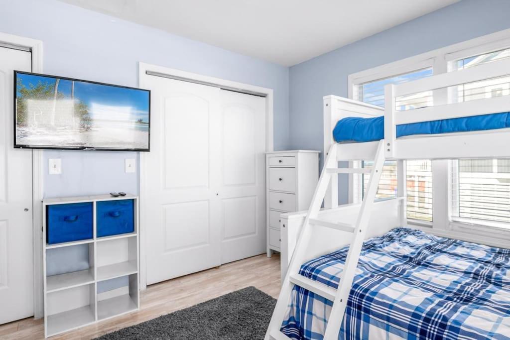 Villa Pool Haven Ocean View Oak Island Esterno foto